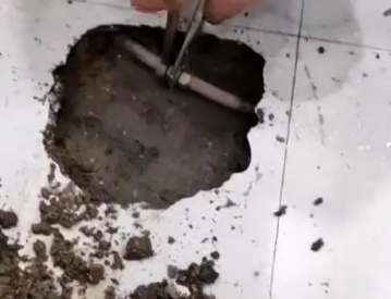 乌拉特后卫生间漏水检测电话